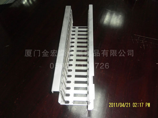 交換機(jī)、收發(fā)器網(wǎng)管機(jī)箱系列5